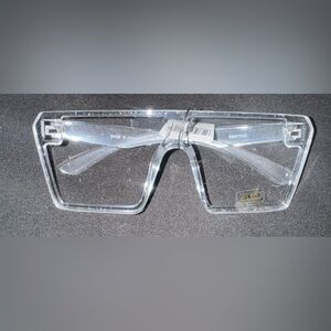 NEW WITH TICKETS CLEAR OVERSIZED CASUAL SUNGLASSES